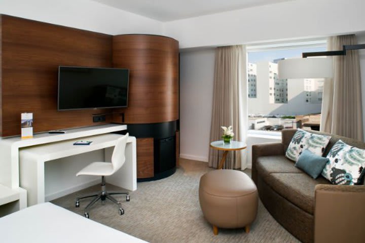 Guest rooms offer a work desk