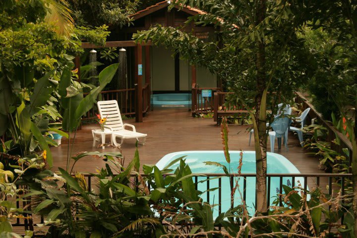 El jacuzzi del Hotel Natur Campeche está techado