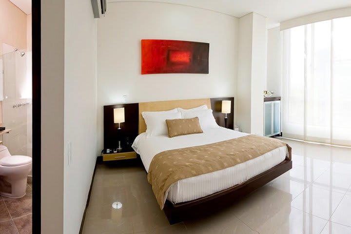 Hotel Lincoln in Medellin has 36 guest rooms and suites