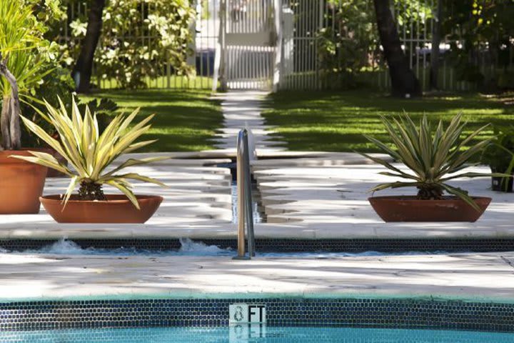 Pool at the Richmond hotel in South Beach