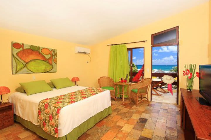 Porto de Galinhas Praia Hotel offers 24-hour room service
