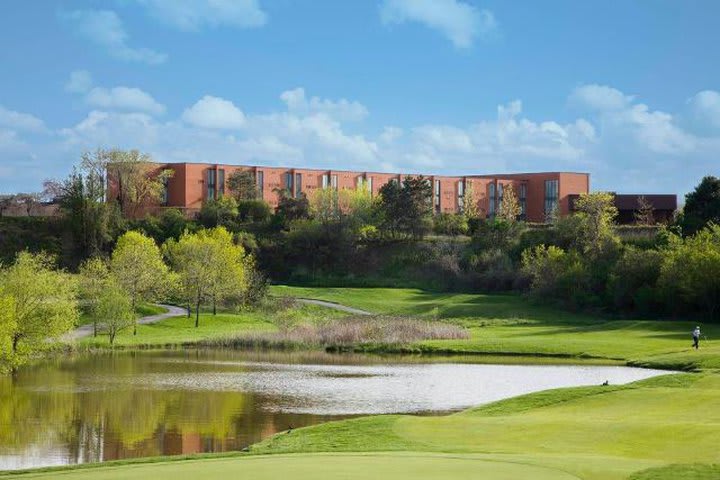 Hotel Carlingview Toronto Airport