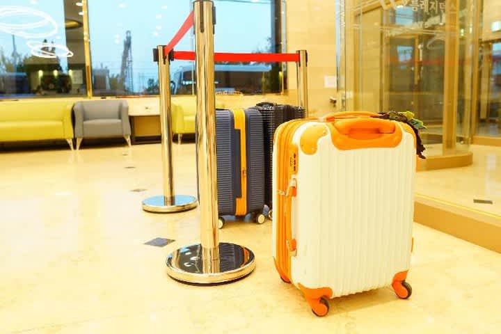 PriceTravel - Travel easy, without excuses