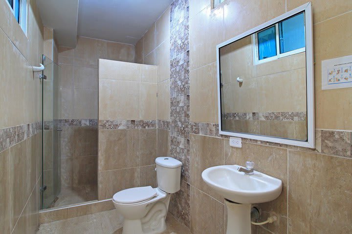 Baño privado de una habitación estándar