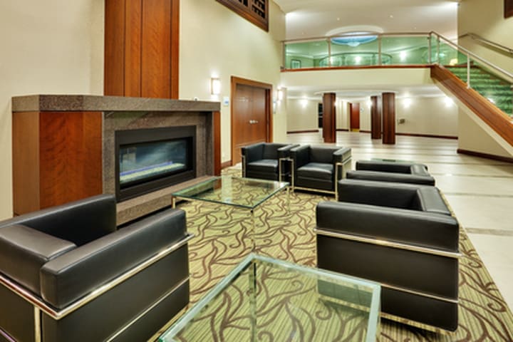 Lobby sitting area at the Holiday Inn Express Hotel in Mississauga