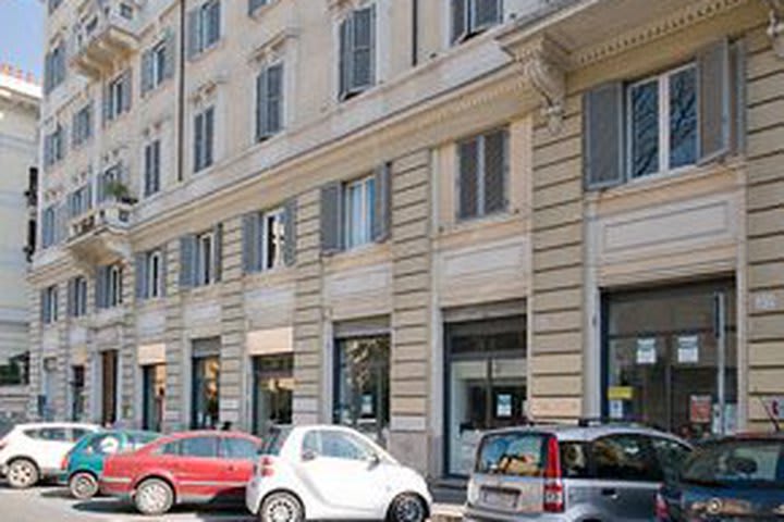 MF Hotel se ubica en Roma a 1 calle de la Villa Albani