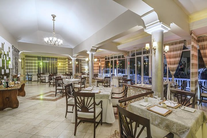 Restaurante Servicio Real Los Helechos