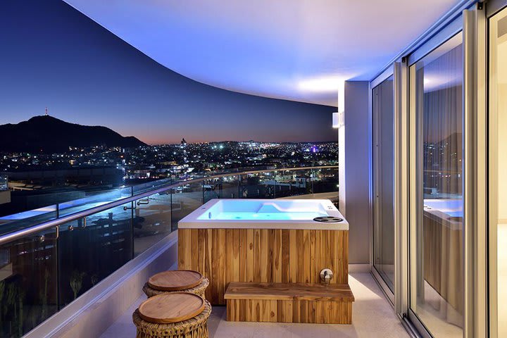 Terraza de una habitación Infinity con jacuzzi