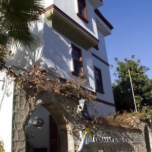 Ozkavak Hotel Kaleici