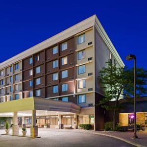 Best Western Plus Toronto Airport Hotel