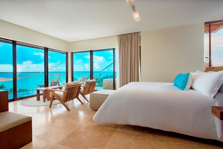 Suite with ocean view