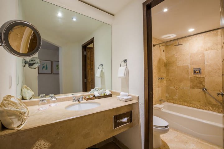 Bathroom of a deluxe guest room