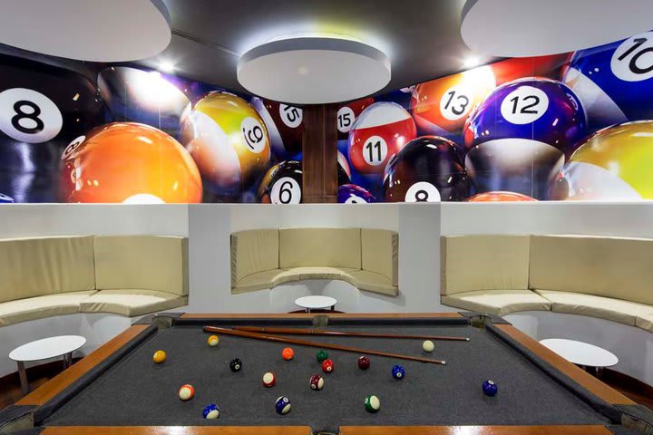 Game room and billiard table