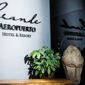 Riande Aeropuerto Hotel & Casino