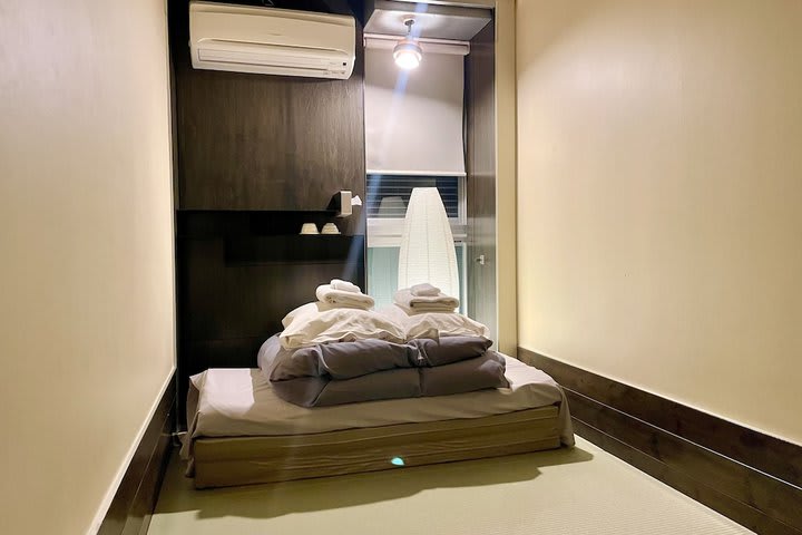 Japanese-style double room with shared bathroom