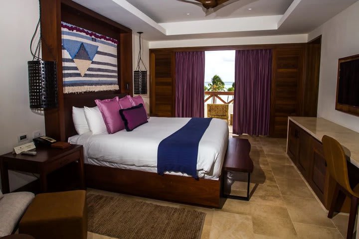 Img - Preferred Club master suite ocean front - PMAOFK