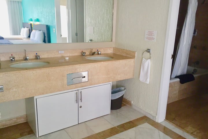 Doble lavabo del apartamento Presidencial