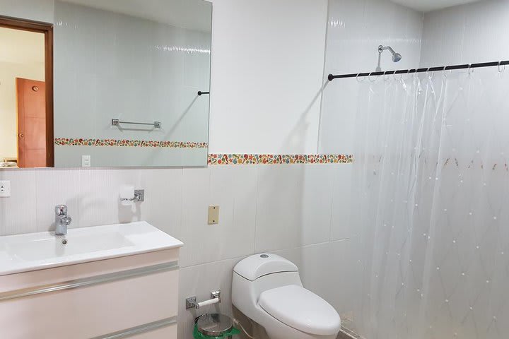 Baño de una habitación