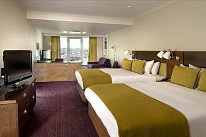 All suites at Hilton Metropole have a sitting area and two LCD TVs