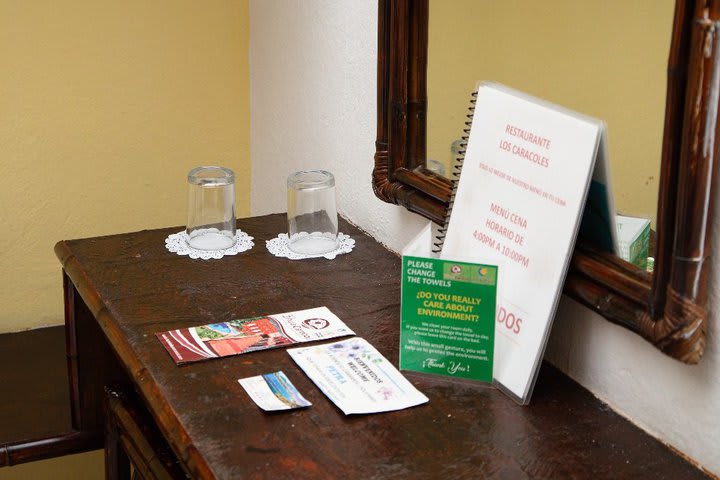 Mesa de trabajo en las habitaciones