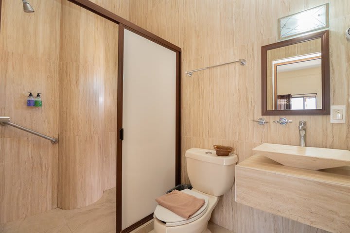 Standard private guest bathroom