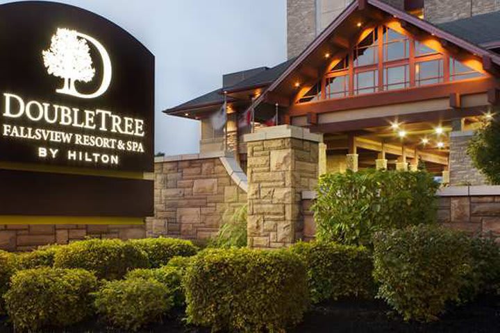 DoubleTree Fallsview Resort & Spa by Hilton Niagara Falls