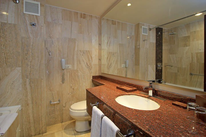 Private guest bathroom