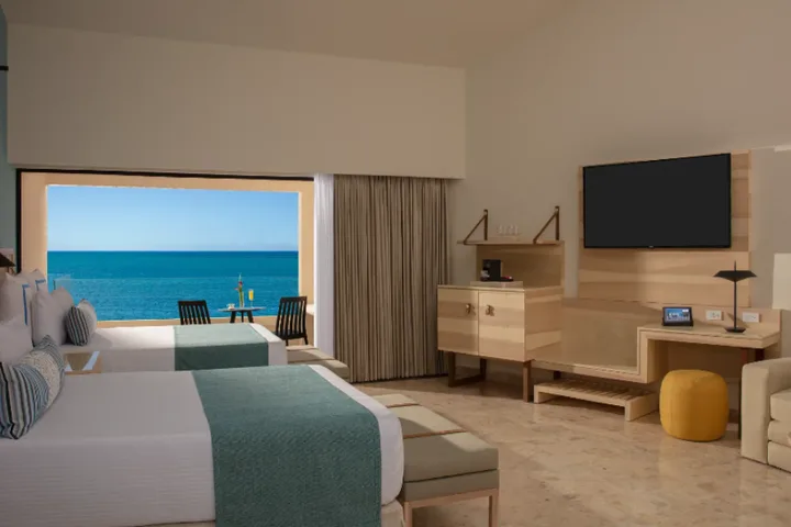 Img - Preferred Club suite familiar vista al mar