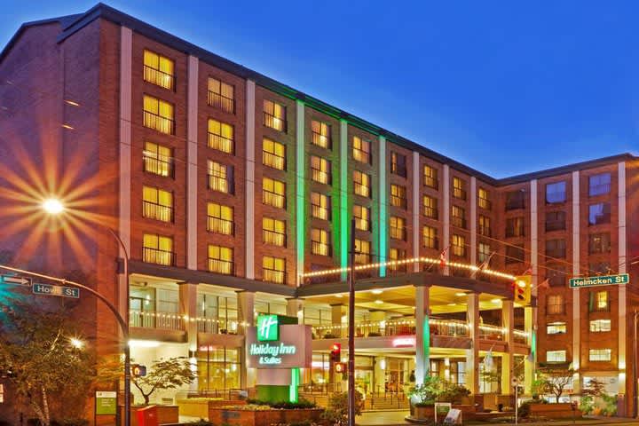 Holiday Inn & Suites Vancouver Downtown