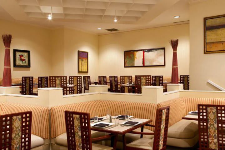 Restaurante Livingston Street Café del hotel Sheraton Downtown