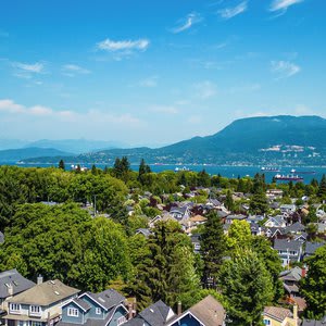 Tranquil Haven Close to UBC and Downtown