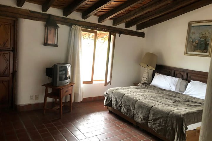 Habitación con cama king