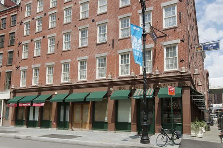 Best Western Plus Seaport Inn Downtown