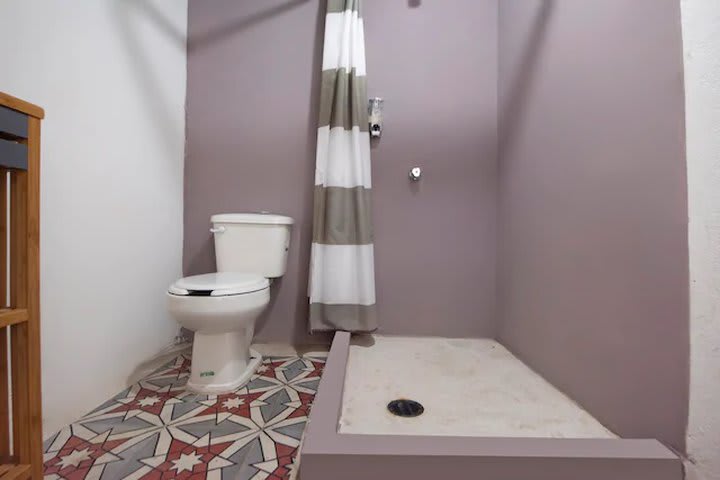 Baño de una habitación estándar