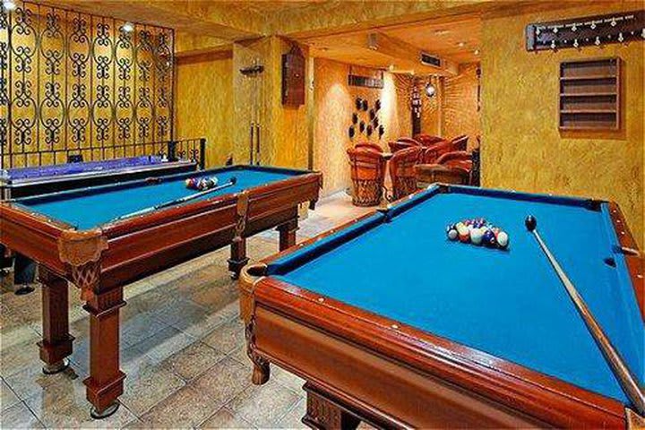 Sala de juegos en el Holiday Inn Perinorte en Ciudad de México