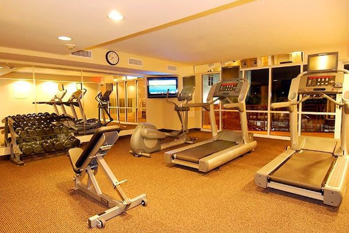 Gimnasio del hotel de negocios Residence Inn by Marriott Orlando Airport