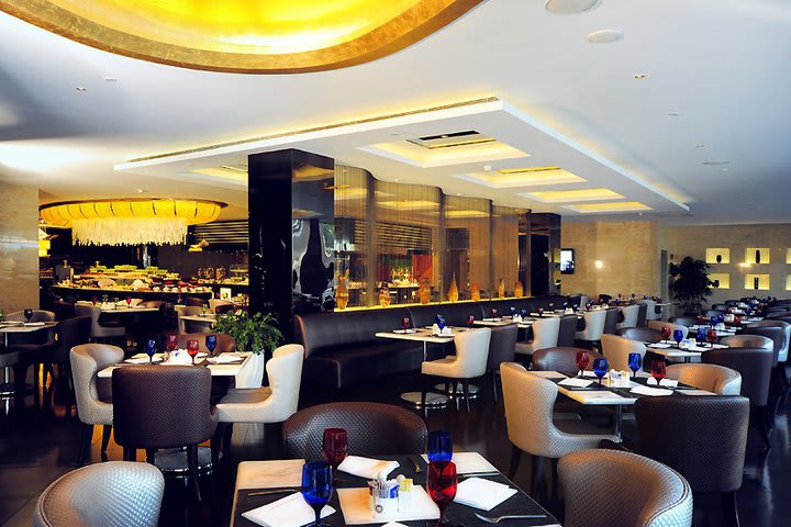 El Hotel Equatorial en Shanghái tiene dos restaurantes