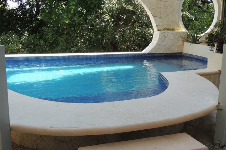 Piscina de los apartamentos