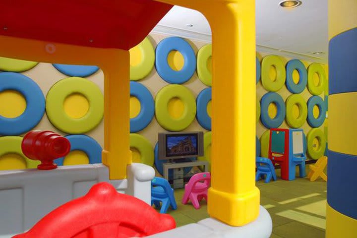 The Marriott Executive hotel in Union Square Shanghai has a children's area