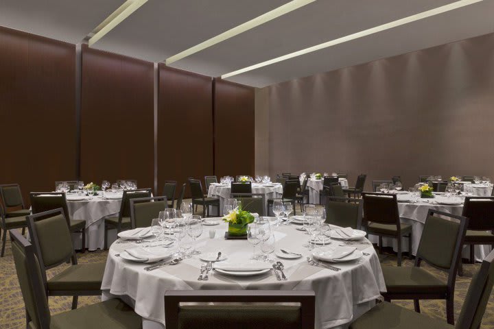 Conference facilities can accommodate banquets and congresses