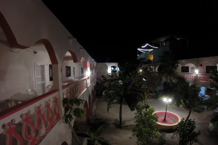 Nightview of Hotel Los Arcos on the island of Holbox