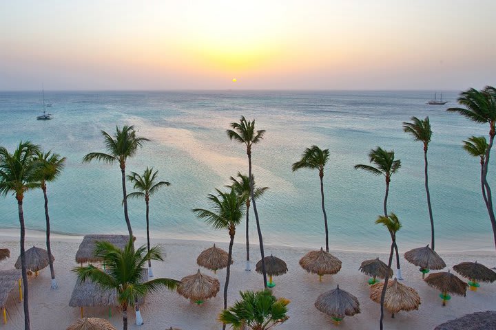 Playa al atardecer