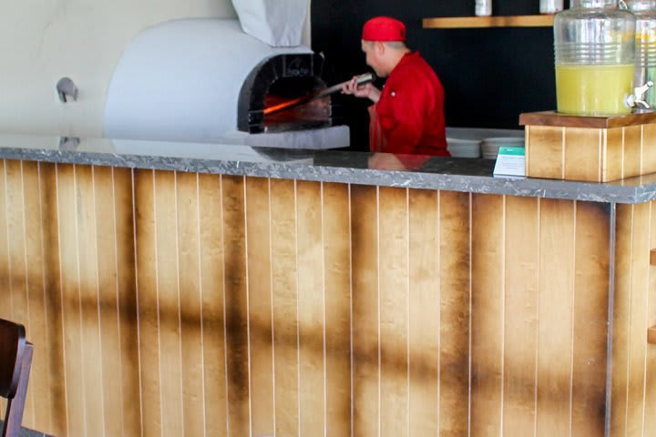 Horno del restaurante Piccolo Allegro