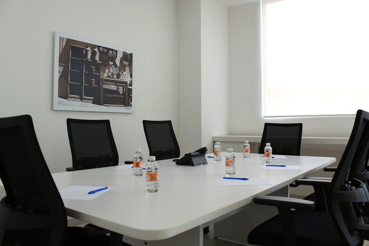 Sala de reuniones para 10 asistentes