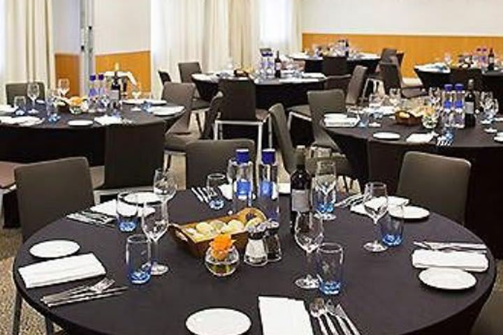 Organiza tus eventos en los salones de Novotel London City South, hotel en la ciudad de Londres