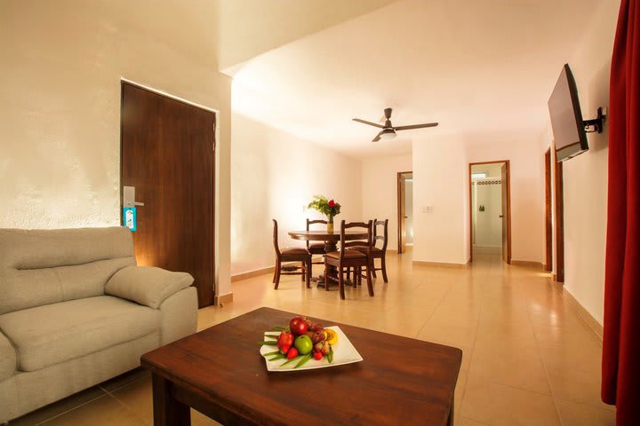 Sitting area in a 2-bedroom contemporary suite