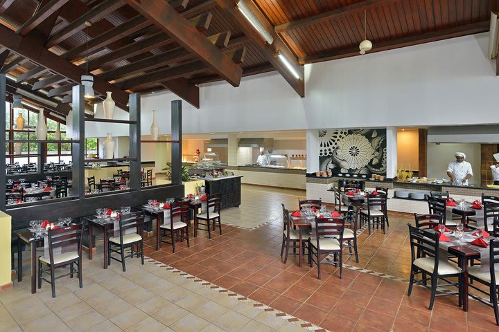 Los Taguascos buffet restaurant