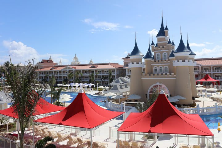 All-inclusive family hotel