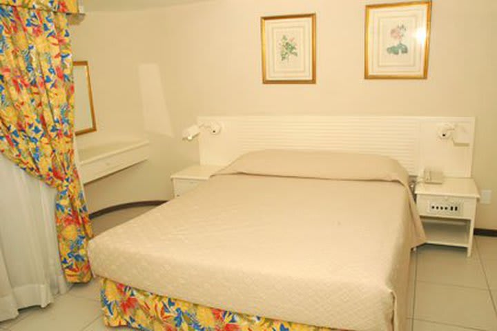 Guest room at Atlantic Towers Salvador