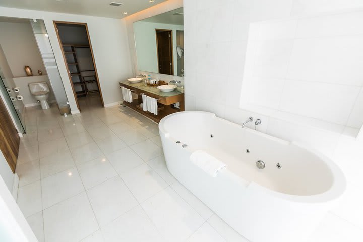 Some suites are equipped with a Jacuzzi in the bathroom